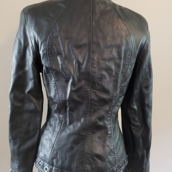 Black leather fitted jacket - Picture 3 of 4
